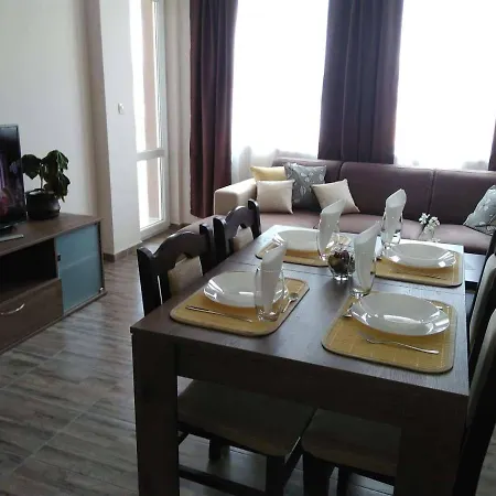 Апартамент Nev New *